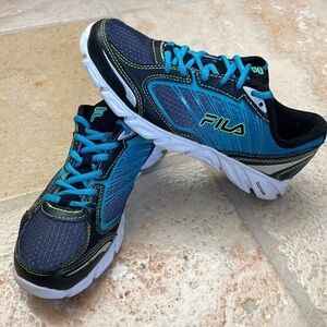 Fila Sneakers Womens DLS Foam, cool max shoes running Walking activewear Sz 7.5